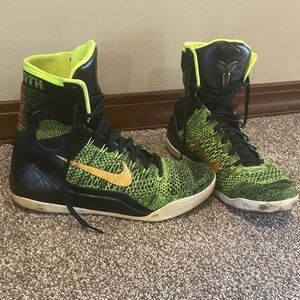 Kobe 9 Nike Green and Black Athletic Shoes
